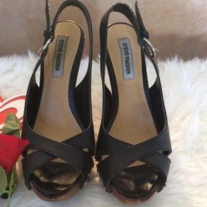 Gently used Steve Madden sling backs heels